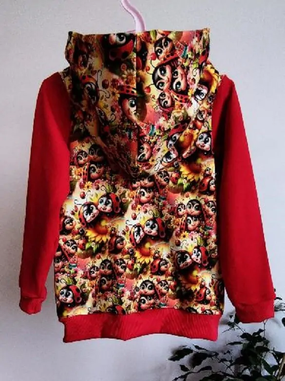 Dětská mikina s beruškami vel.104