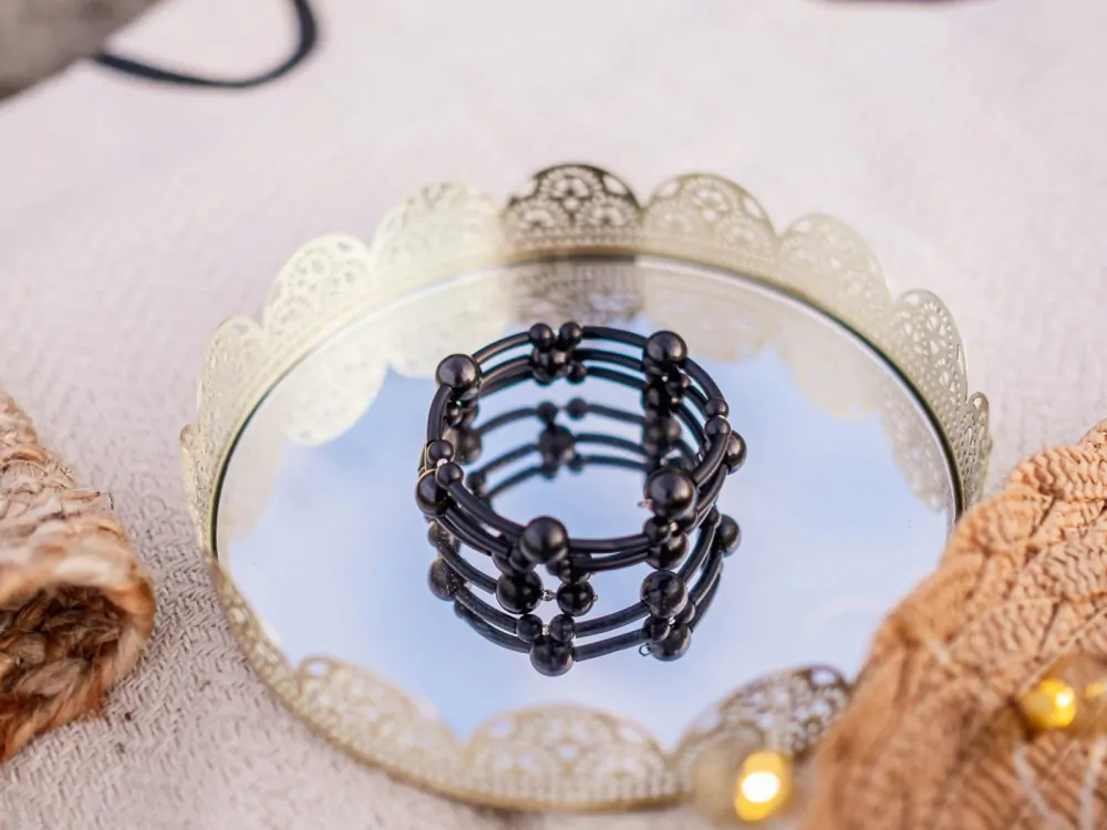 Šungitový náramek Shambala memory leštěný