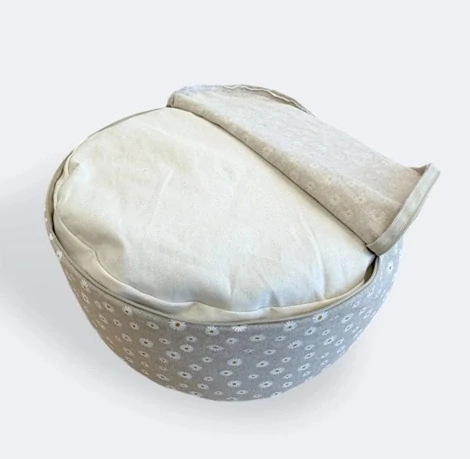 Meditační polštář KOPRETINY