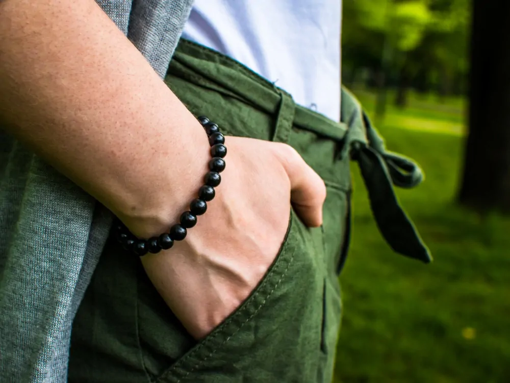 Náramek ze šungitu