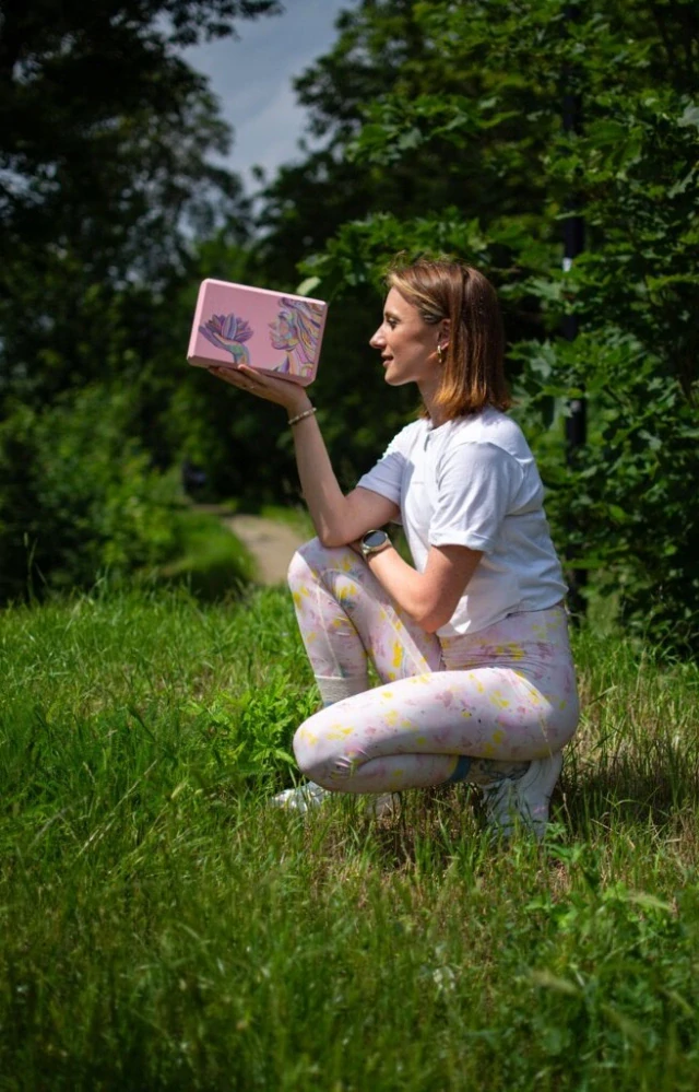 Cihlička na jógu růžová LOTUS BLOSSOM