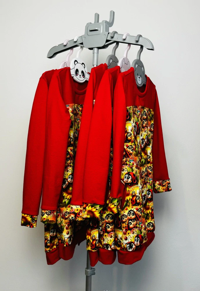 Mikinošaty beruška vel.104